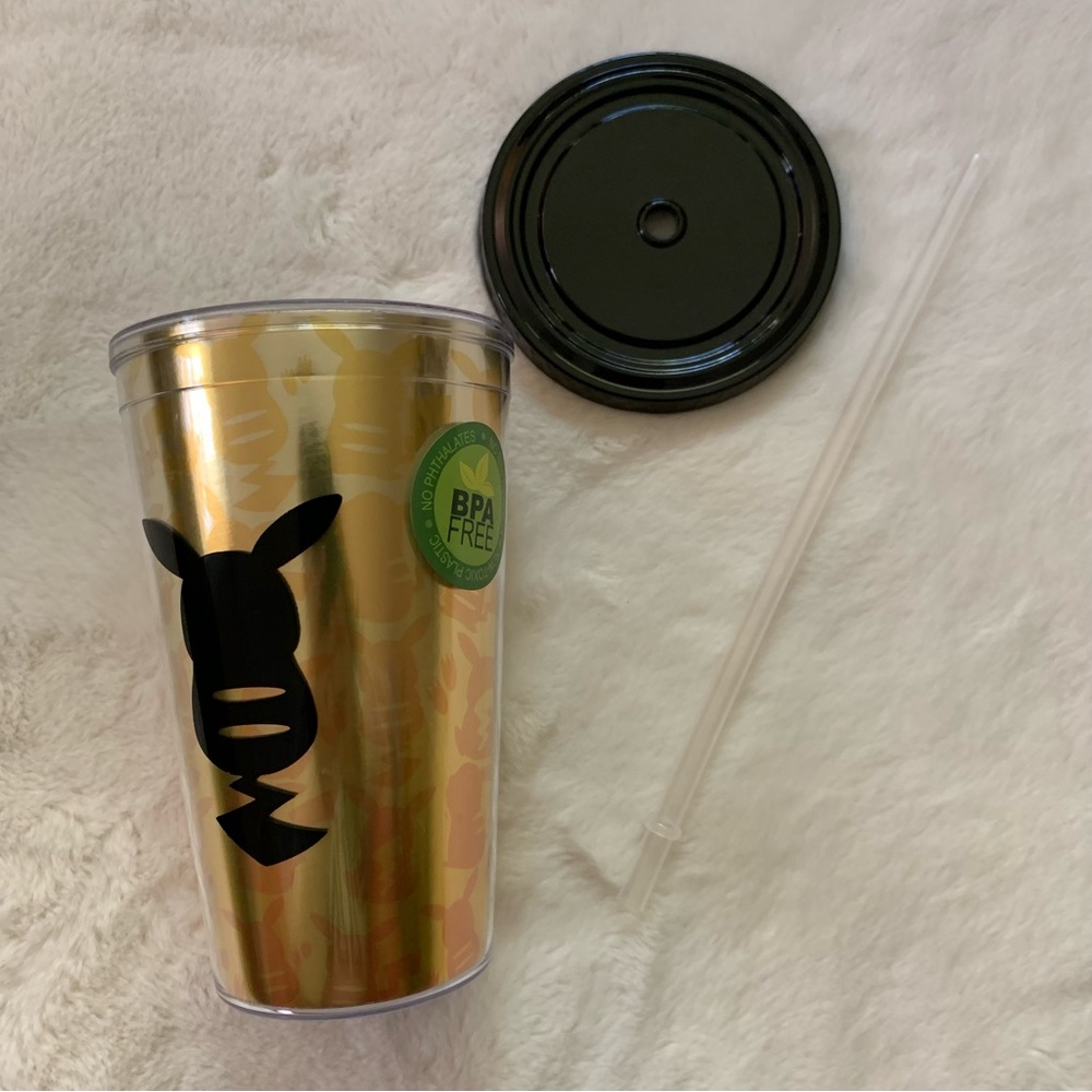 NEW - POKÉMON - PIKACHU 16oz Tumbler